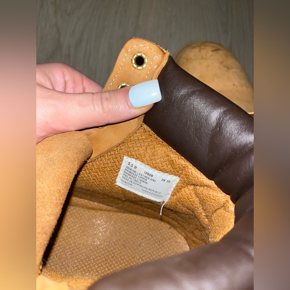 Preloved Timberland Leather Boots - Picture 7 of 7